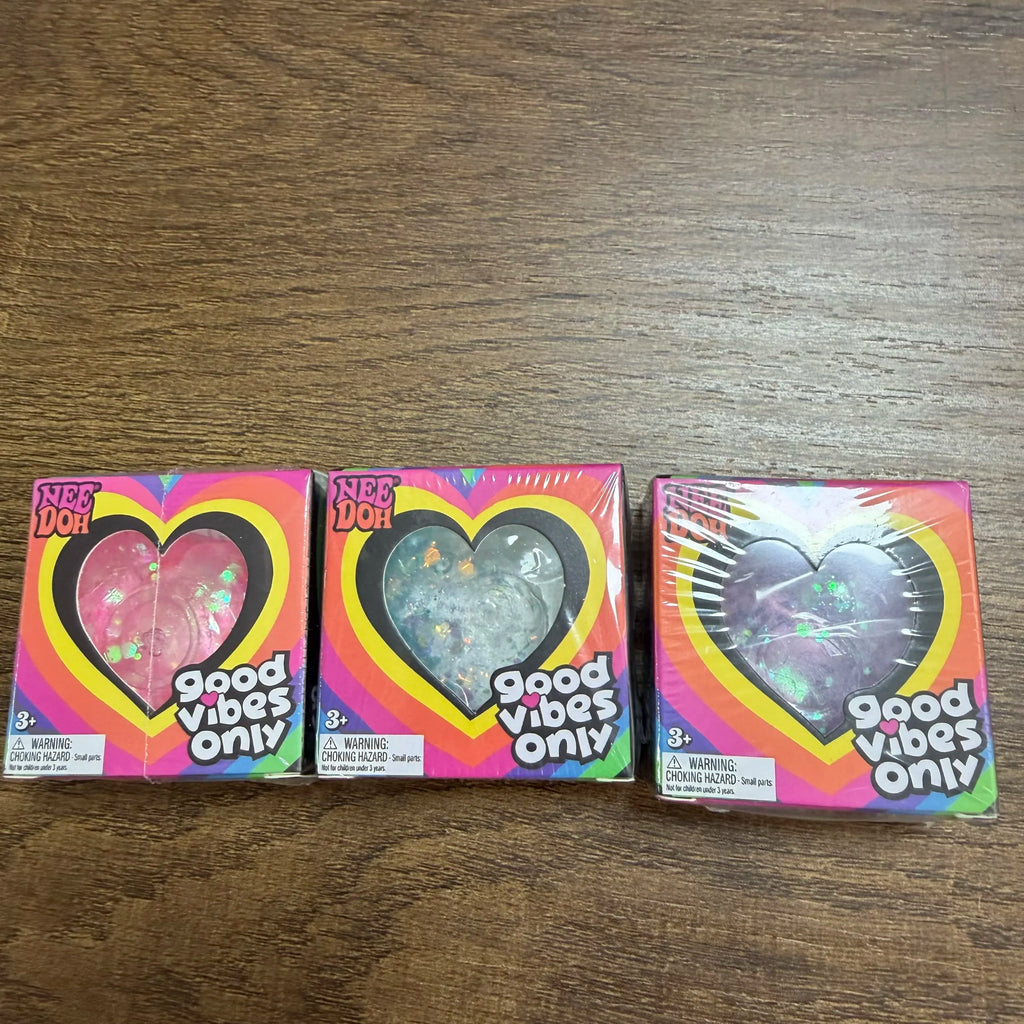 NEW Heart- Squishy Toy,Soft and Comfortable to theTouch,Non-Sticky,Quick to Bounce Back,Cute and Compact,Portable Palm-Sized Toy