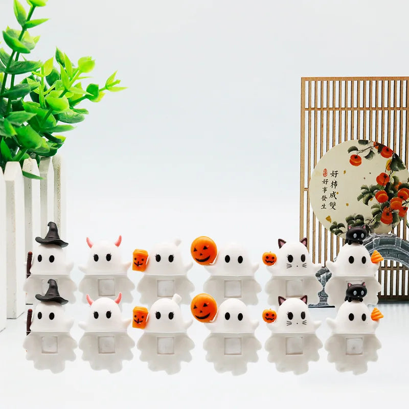 Halloween Funny White Ghost Blind Box – Mini Character Surprise Toy Screen Decoration