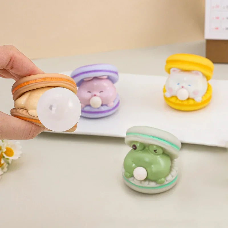 Creative Cute Animal Spit Bubble Burger Pinch Toy – Funny Office & Desk Squeeze Toy