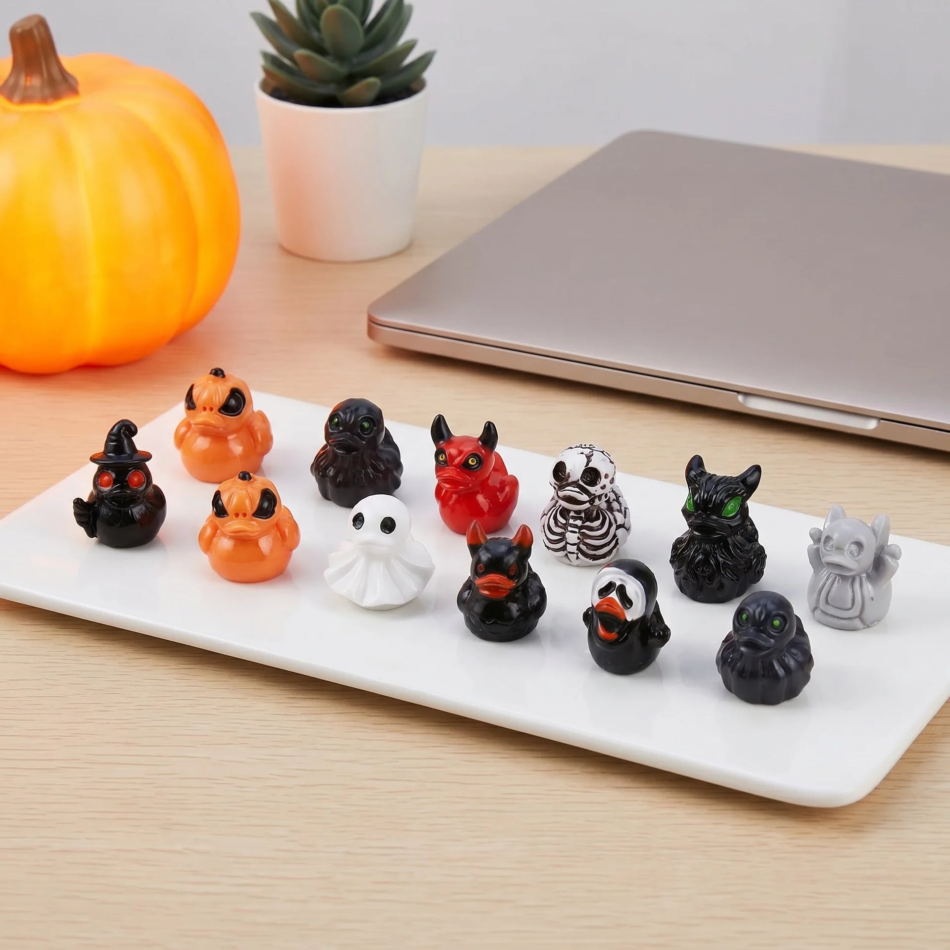 12Pcs/set Mini Resin Halloween Ducks and Ghost Miniatures Figurines Bulk for Garden Fairy Micro Landscape Home DIY Decoration