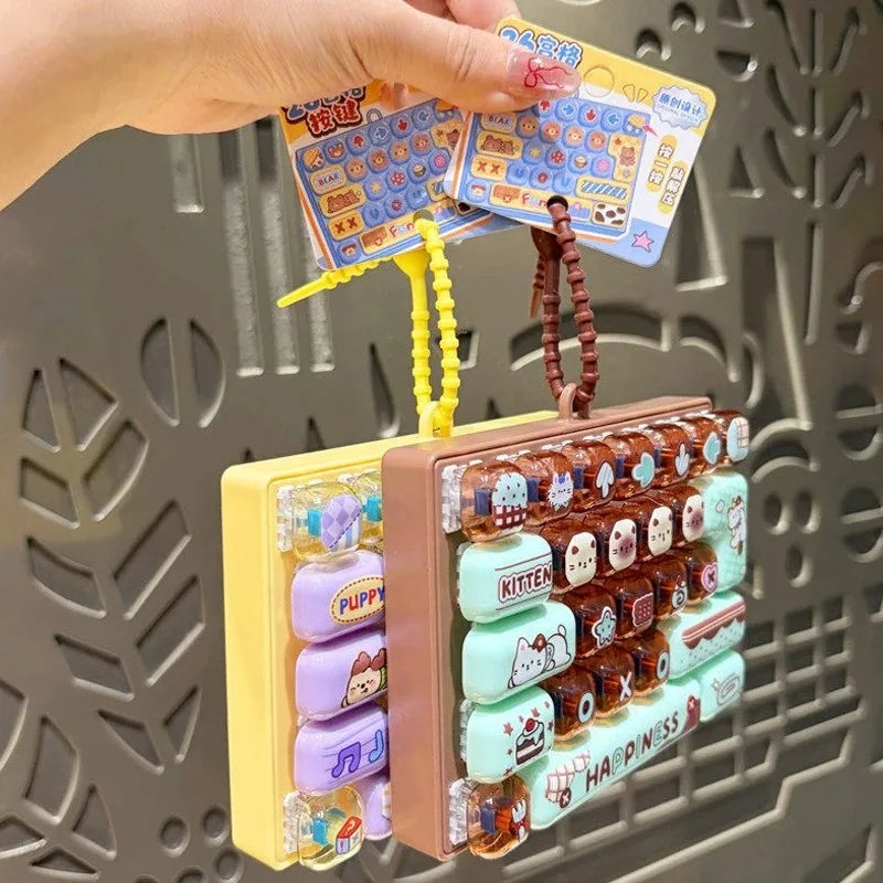 Mini Keyboard Keycap Clicker Keychain – 26-Key Giant Keycap Fidget Toy | Cute Bag Charm & Gift