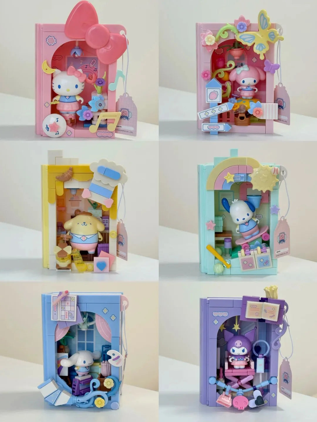 Sanrio Campus Diary Building Block Book – Kuromi, Hello Kitty & Friends Blind Box Desk Decoration