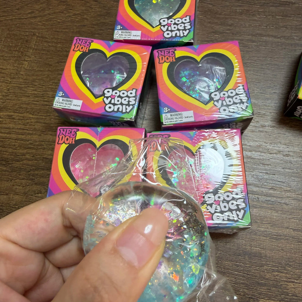 NEW Heart- Squishy Toy,Soft and Comfortable to theTouch,Non-Sticky,Quick to Bounce Back,Cute and Compact,Portable Palm-Sized Toy