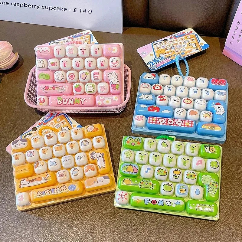 Mini Keyboard Keycap Clicker Keychain – 26-Key Giant Keycap Fidget Toy | Cute Bag Charm & Gift
