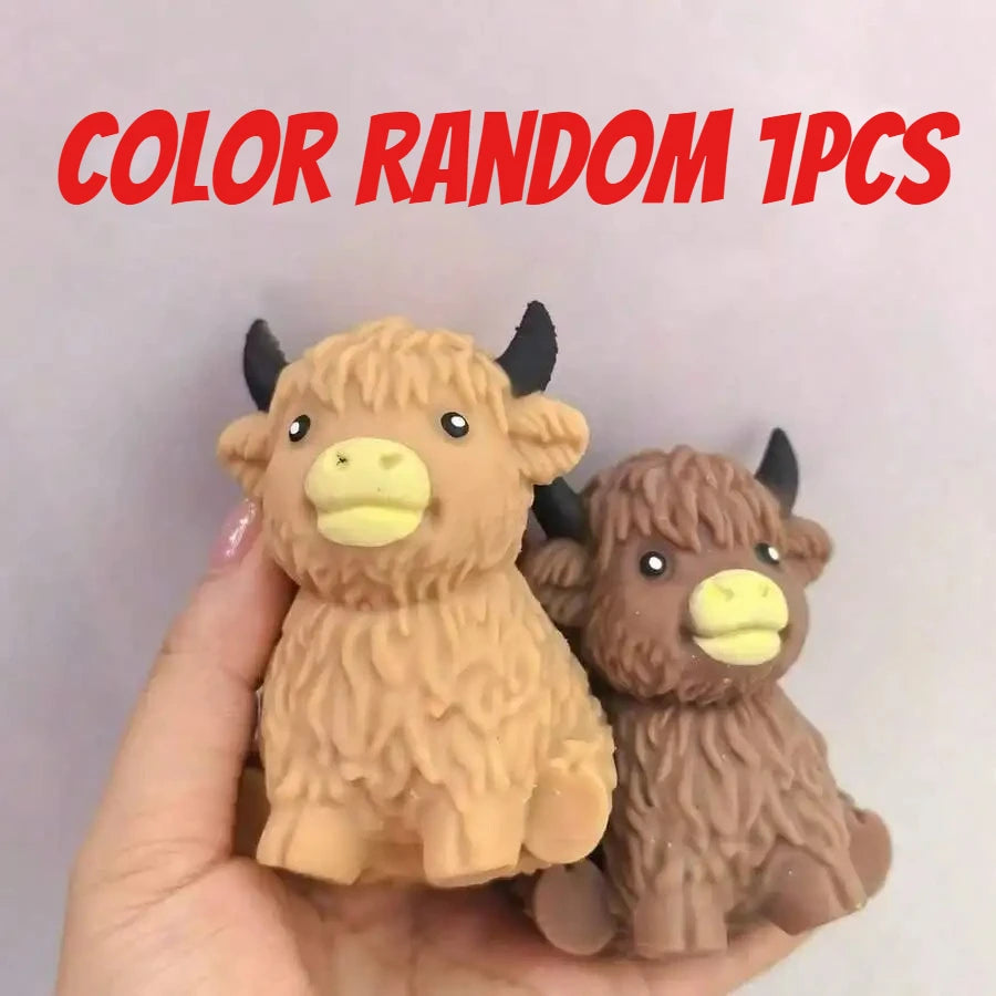 Scottish Highland Cow & Cheese Squishy Toy – Slow Rising Soft Squeeze Fidget Toy | Cute Animal Gift