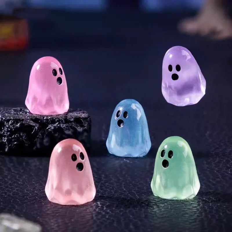 Mini Resin Ghost Tree Elves Small Figurines Glow in The Dark Halloween Luminous Kids Festival Party Decor Glowing Miniature Toy
