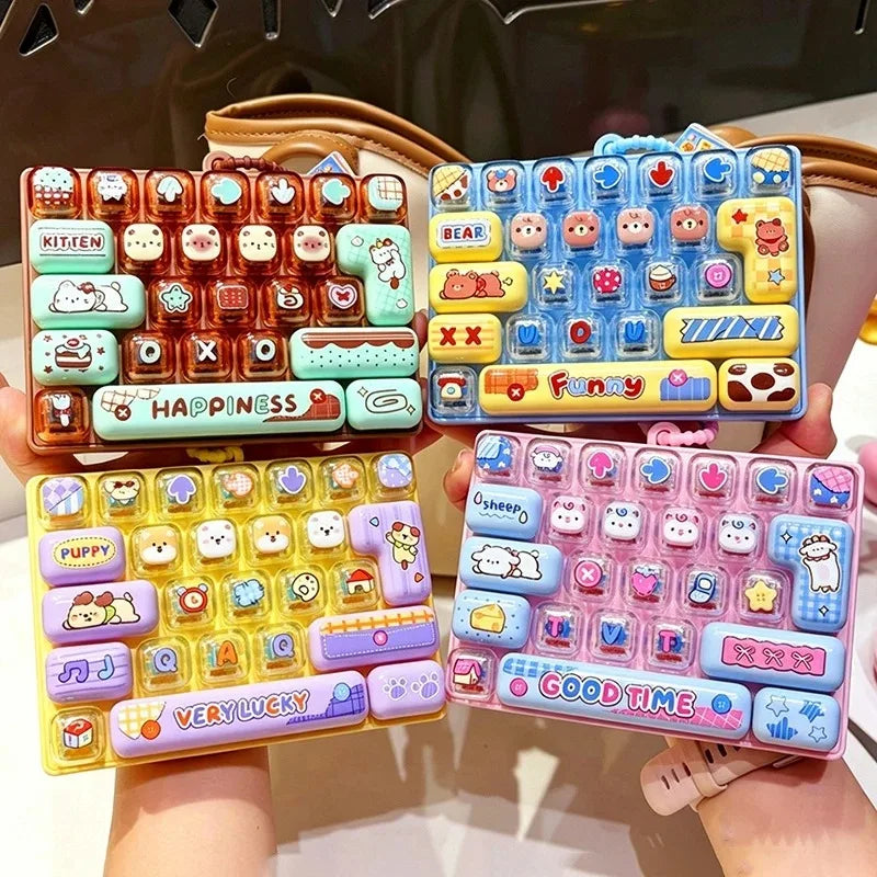 Mini Keyboard Keycap Clicker Keychain – 26-Key Giant Keycap Fidget Toy | Cute Bag Charm & Gift