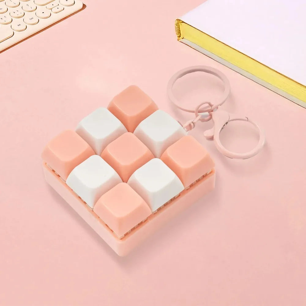 Mini Keyboard Fidget Keychain – 9-Key Decompression Toy for Adults & Kids